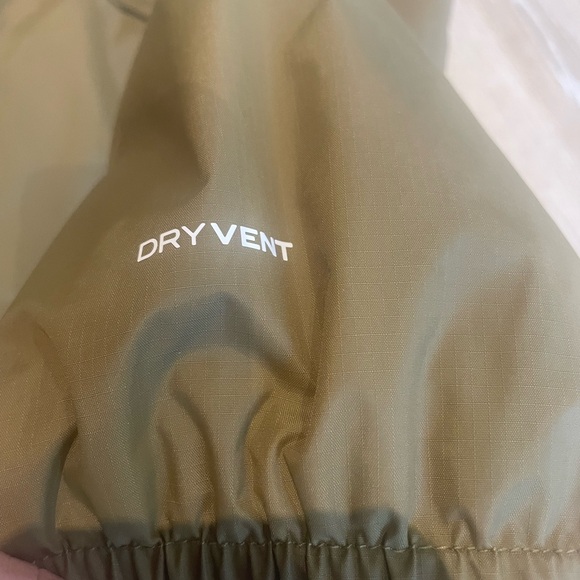 The North Face Dryvent Rain Jacket - Picture 3 of 4